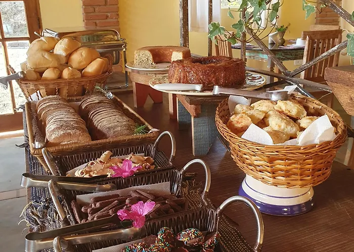 Cachoeira Dos Luis - Parque & Pousada Bueno Brandão